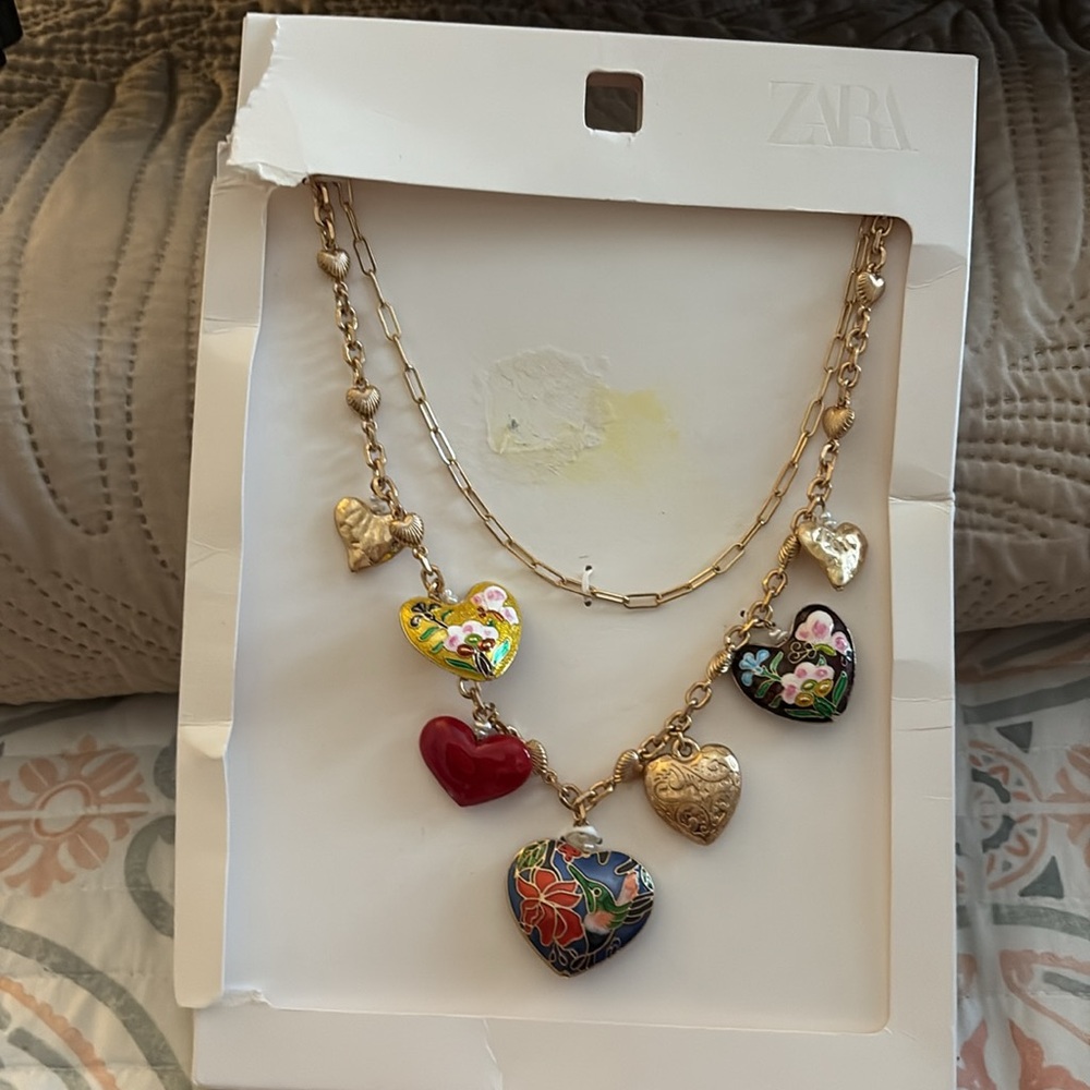 Nwt- zara- two pack heart necklaces - Picture 3 of 4